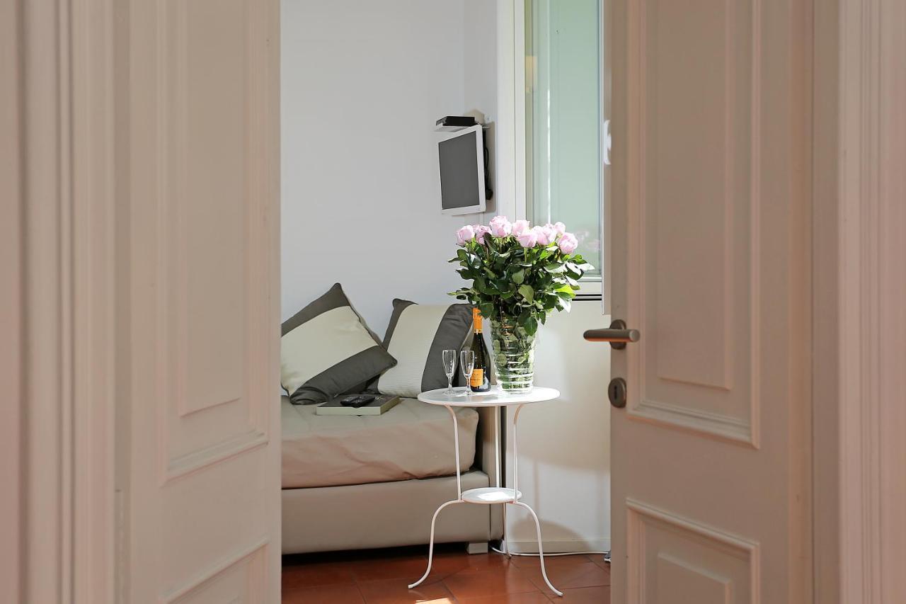Bed and Breakfast Domus Croce Roma Esterno foto