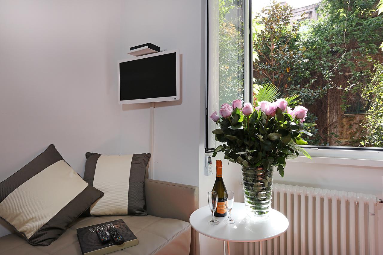 Bed and Breakfast Domus Croce Roma Esterno foto